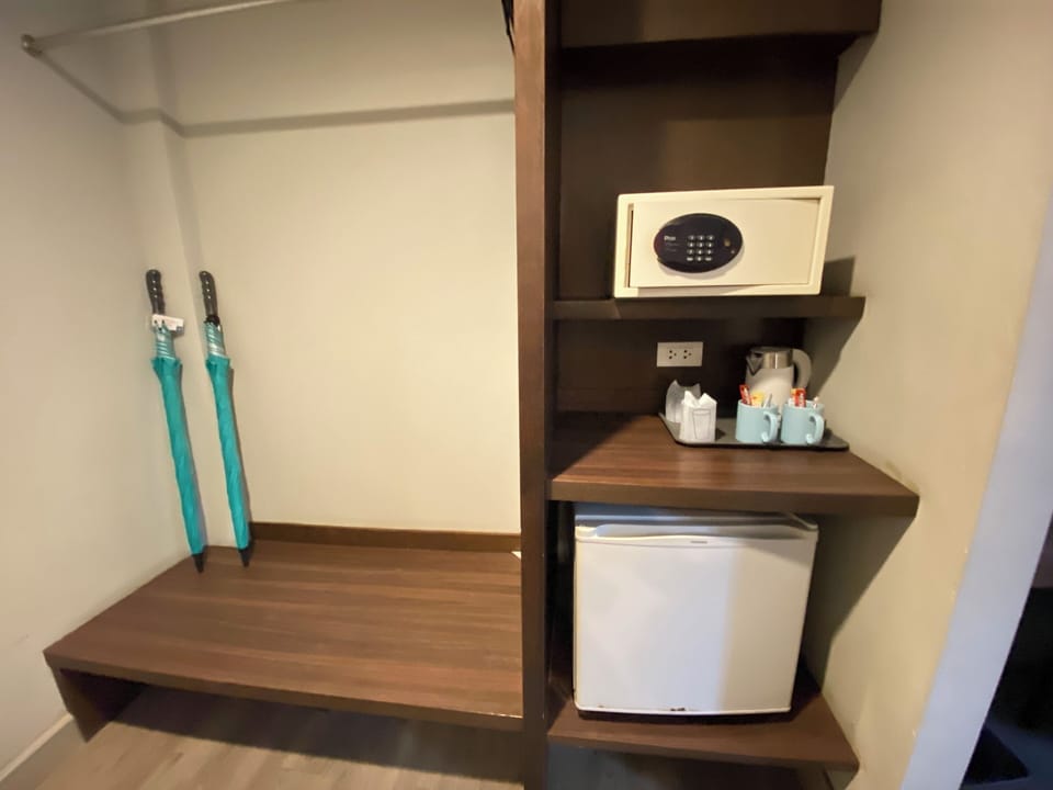 Grand Room | Minibar, in-room safe, rollaway beds, free WiFi