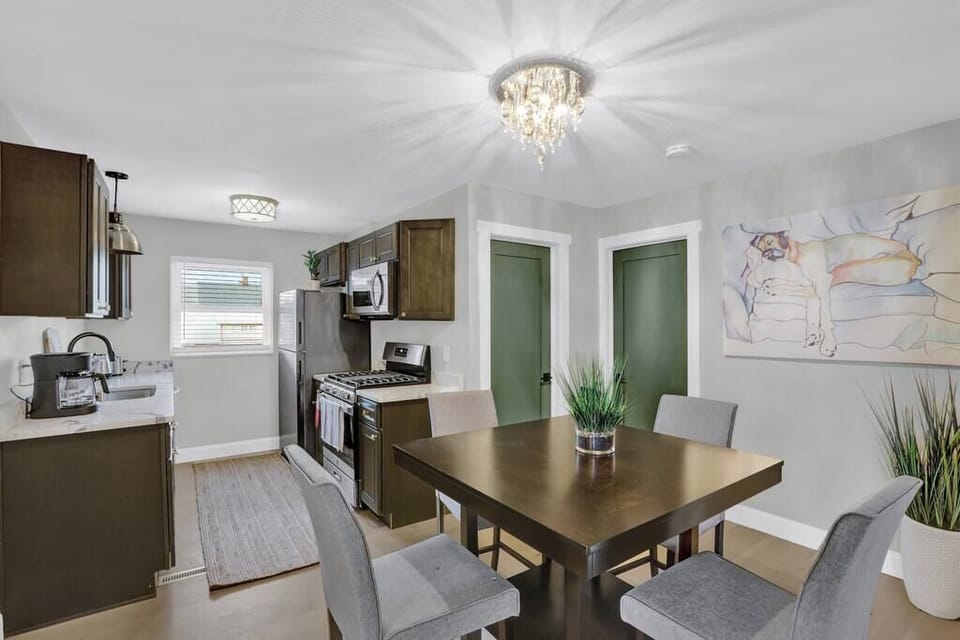 D33c69bd 56b4 44aa b7e7 00a5a7794a2f