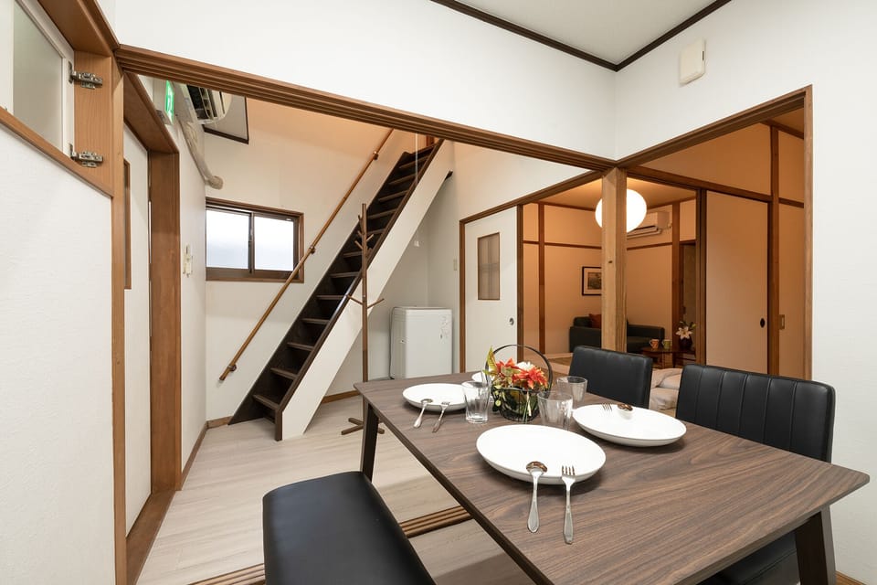 Basic House | Restaurant