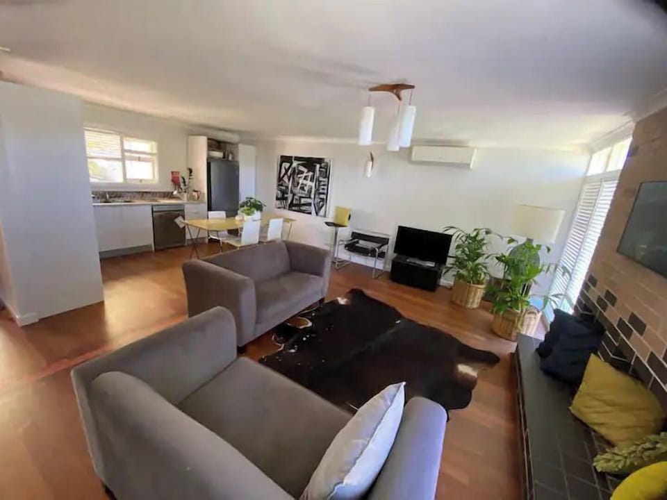 Open plan kitchen/living/dining