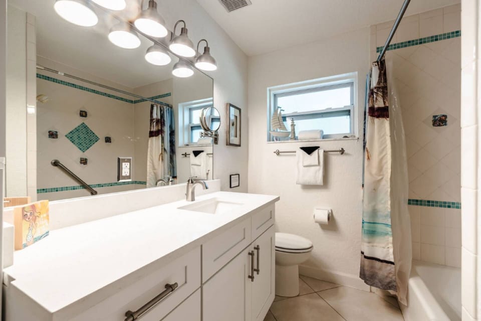 Minimalist Bathroom