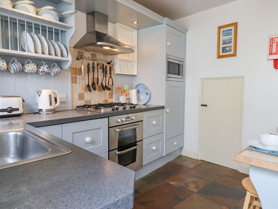 Cottage | Interior