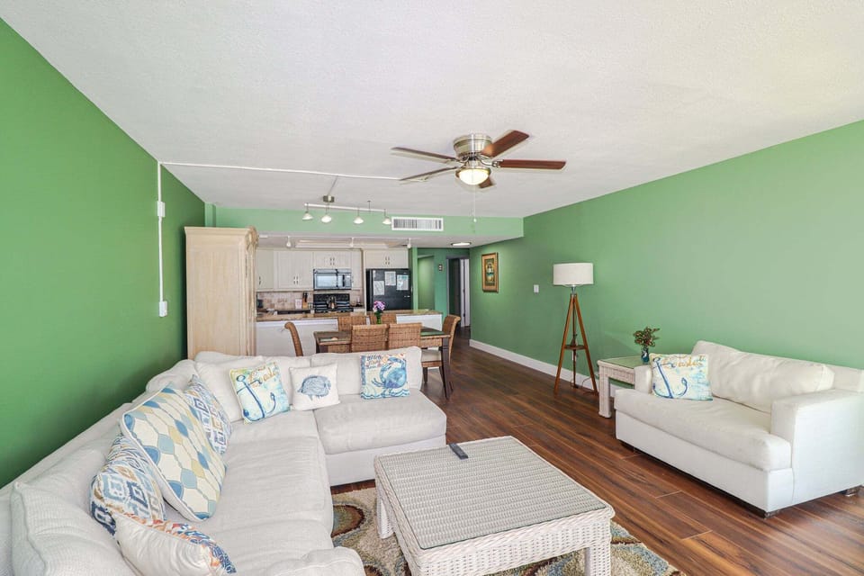 St. Augustine Beach Rentals living Room
