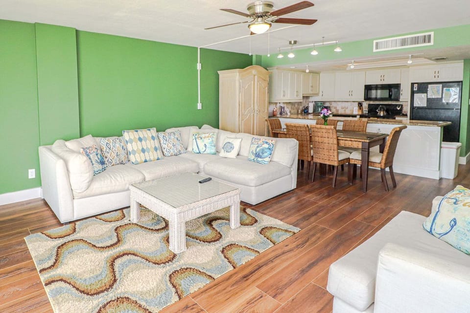 St. Augustine Beach Rentals Living Room