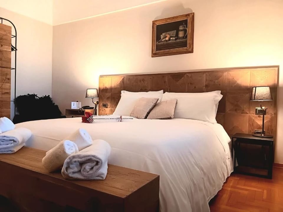 Comfort Room | Desk, soundproofing, iron/ironing board, free WiFi
