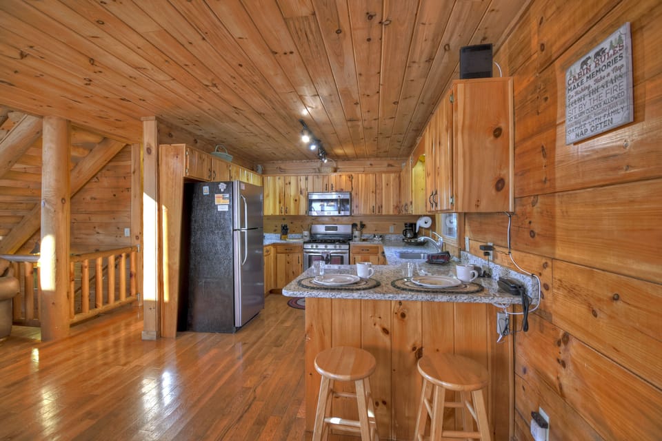Breakfast Area  - Appalachian View - Blue Ridge, GA