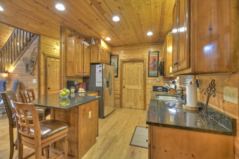 Fireside Lodge - Breakfast Bar And Fully Stocked Kitchen