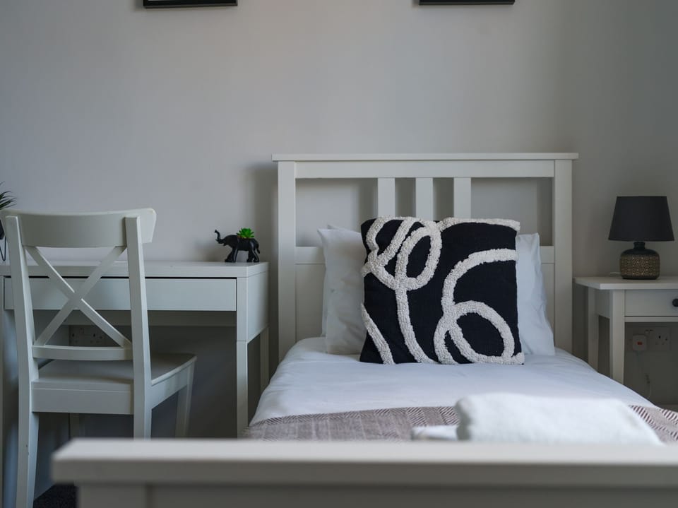 Apartment | 2 bedrooms, free WiFi, bed sheets