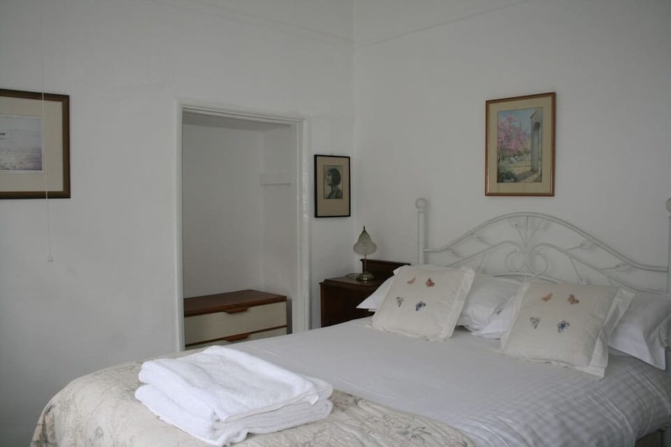 Sages Flat rear bedroom