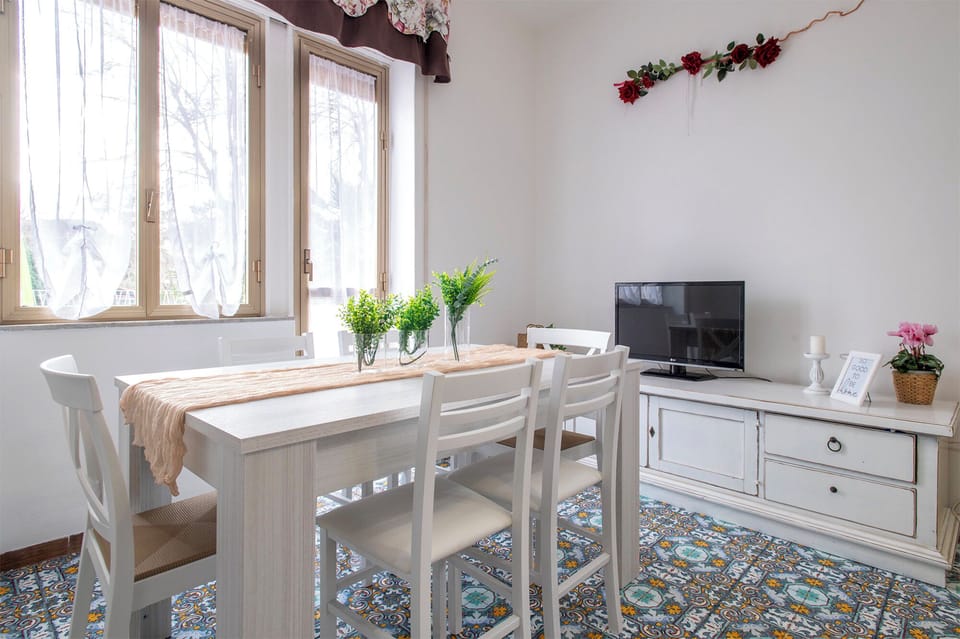 ClickSardegna Alghero Villa Dune 50m. from the beach with garden for 12 guest