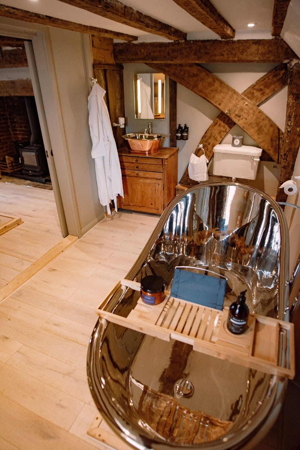 Superior Double Room | Bathroom | Hair dryer, bathrobes, slippers, soap