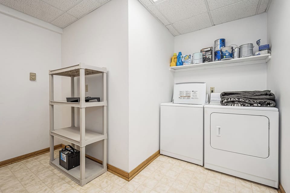 Studio (2 Bedrooms) | Property amenity