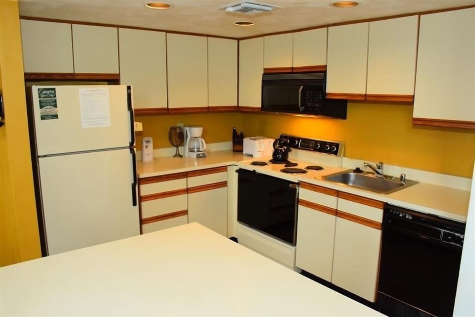 Indoors, Kitchen, Refrigerator, Microwave, Oven