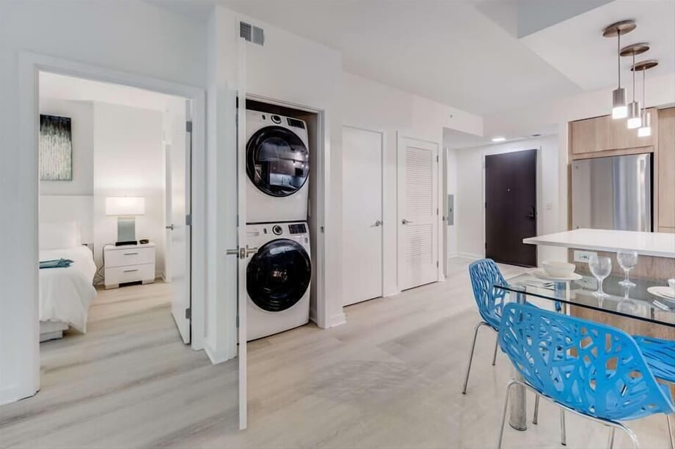 Noma Washington 2 Bedroom Washer/Dryer