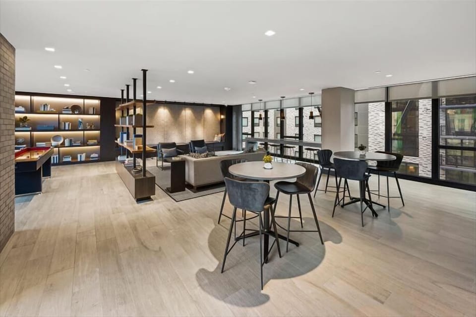 Noma Washington 2 Bedroom Common Area