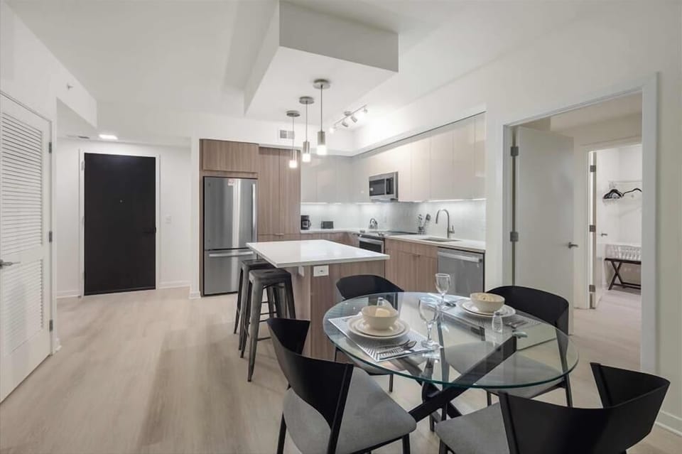 Noma Washington 2 Bedroom Dining Room