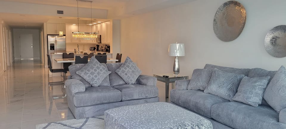 3/2 Waterview! BRAND NEW!