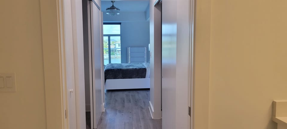 Master Bedroom, King, Waterview, ensuite bath