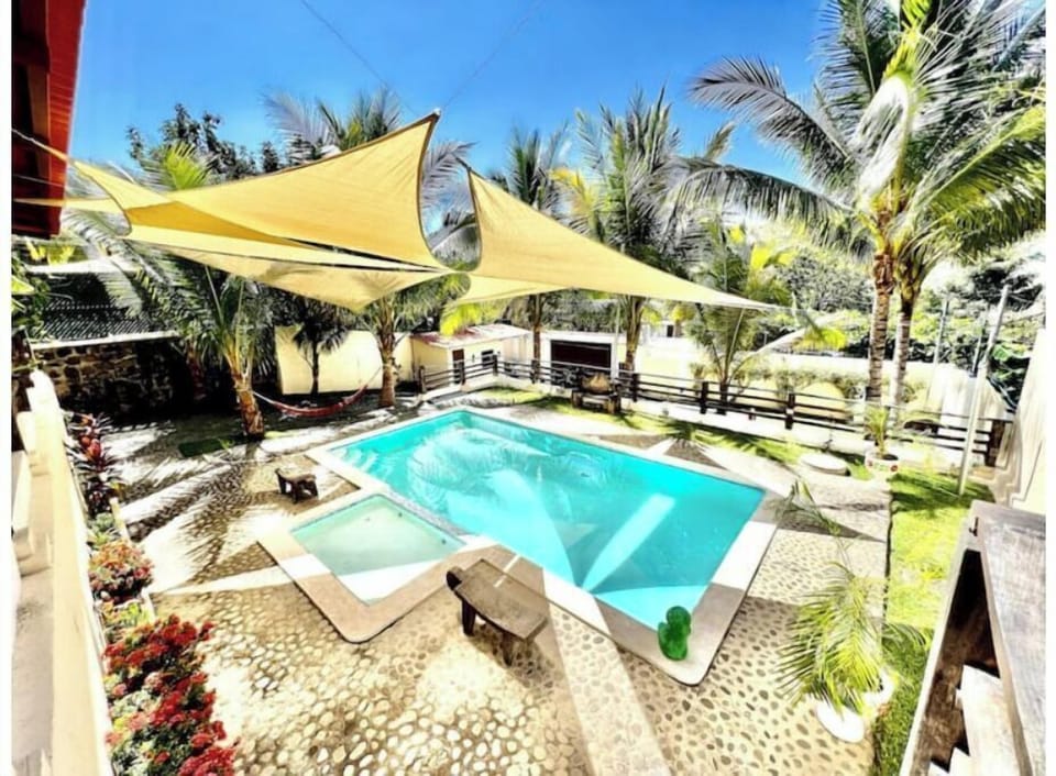 Pool with kid pool , our pool has shade cover & pool light to enjoy at night 