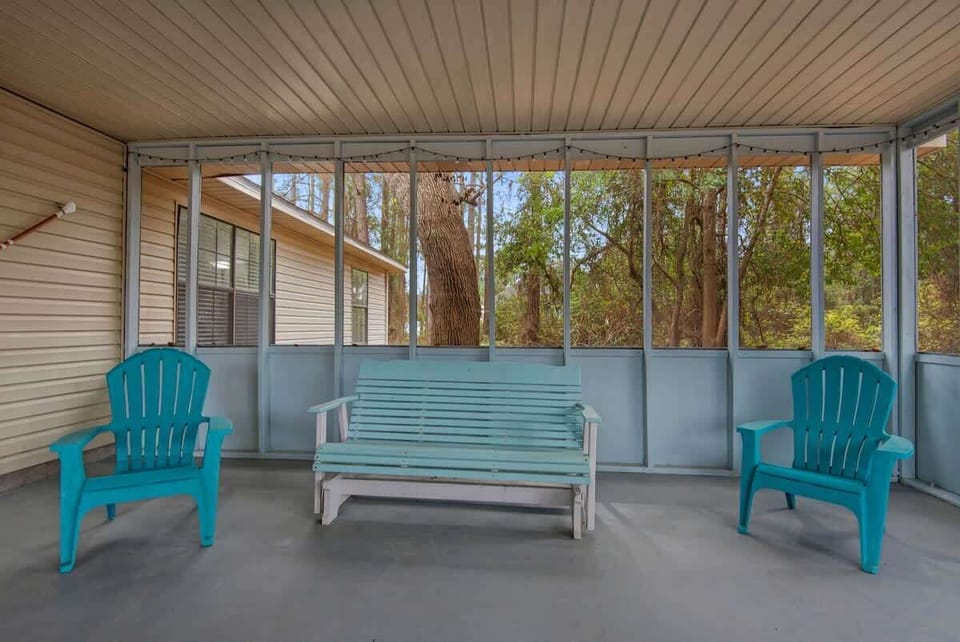 Screened in Porch