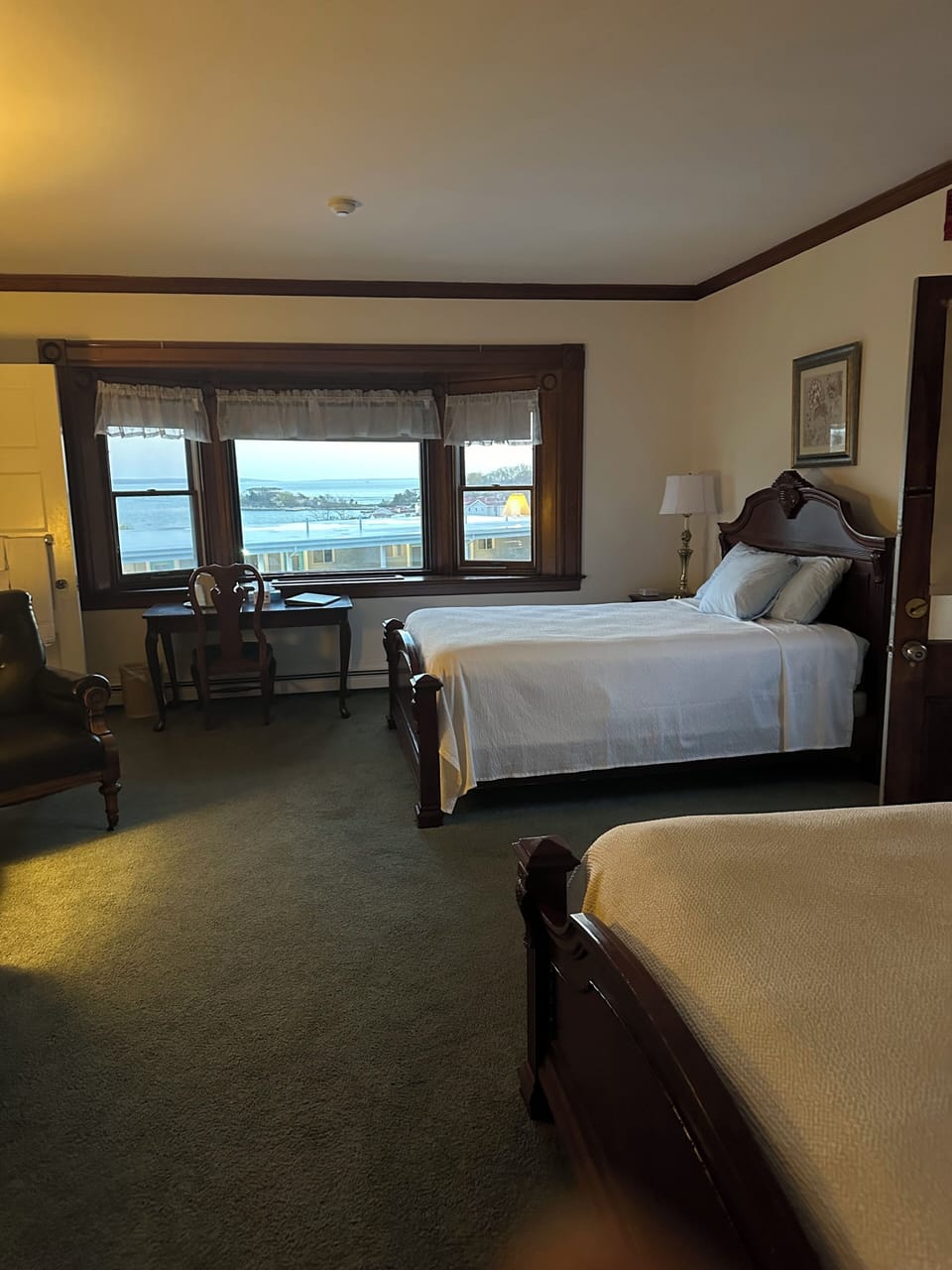 Harbor House, 2 Queen, Waterview | Desk, iron/ironing board, free WiFi, bed sheets