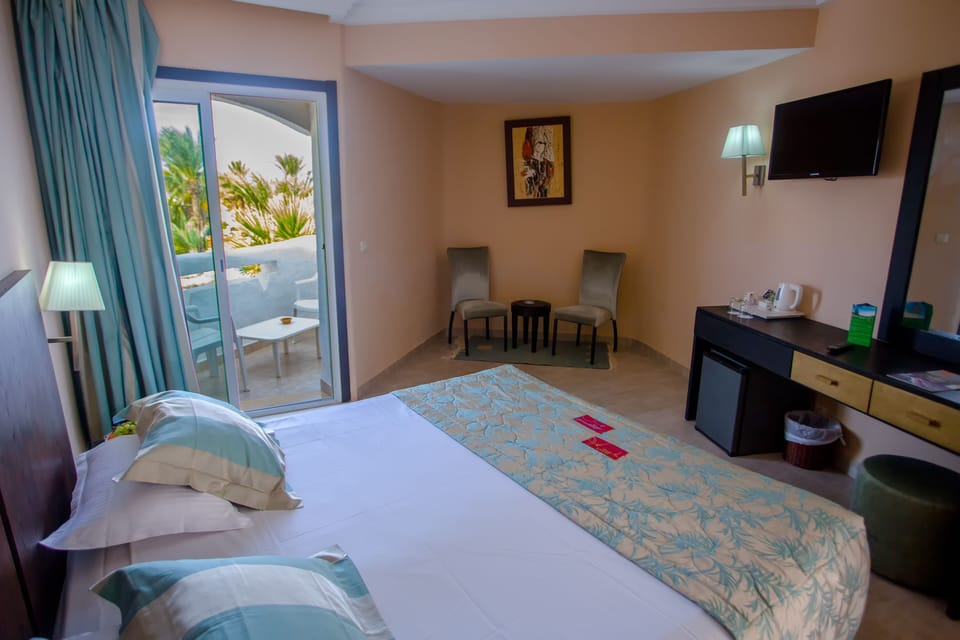 Standard Double Room | 1 bedroom, free minibar, in-room safe, soundproofing