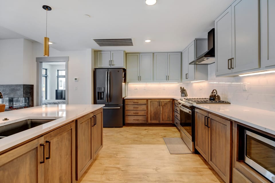 Fully Equipped Chef's Kitchen