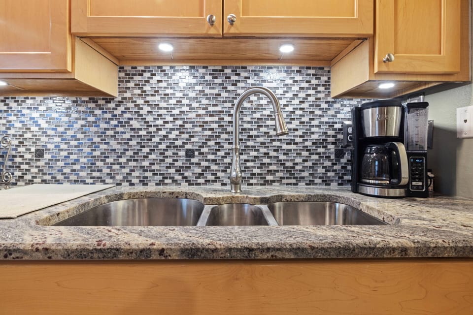 Spacious Sink