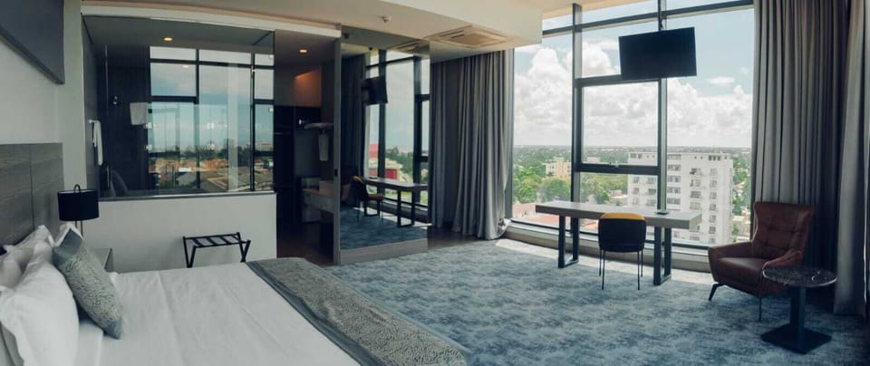 Presidential Room | Minibar, in-room safe, blackout drapes, soundproofing