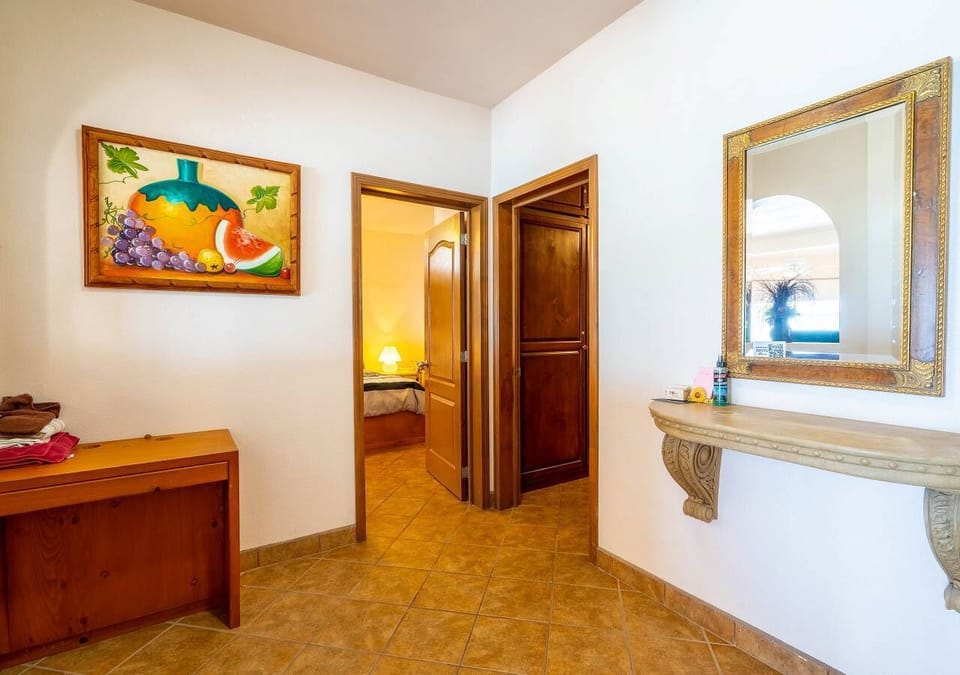 Beach House B in Las Palmas San Felipe Baja Mexico - corridor to bedrooms