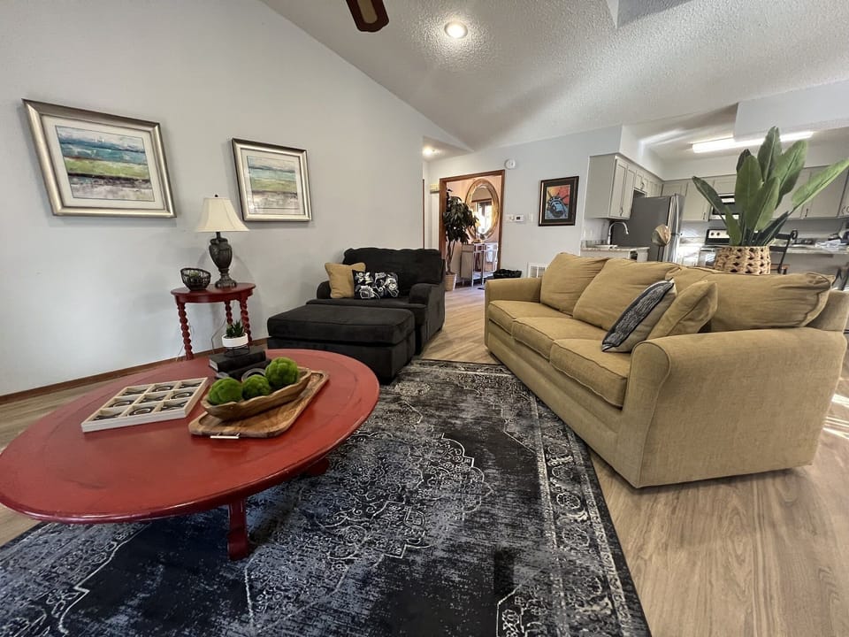 Condo, 2 Bedrooms | Living area