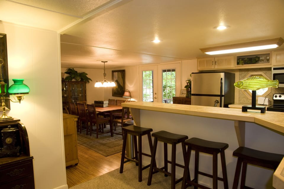 House, 3 Bedrooms | Private kitchen | Coffee/tea maker, fridge, oven, toaster