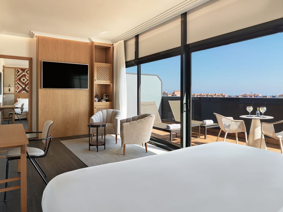Minibar, in-room safe, desk, laptop workspace