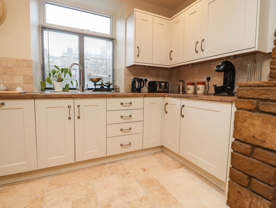 Fridge, dishwasher, electric kettle, toaster