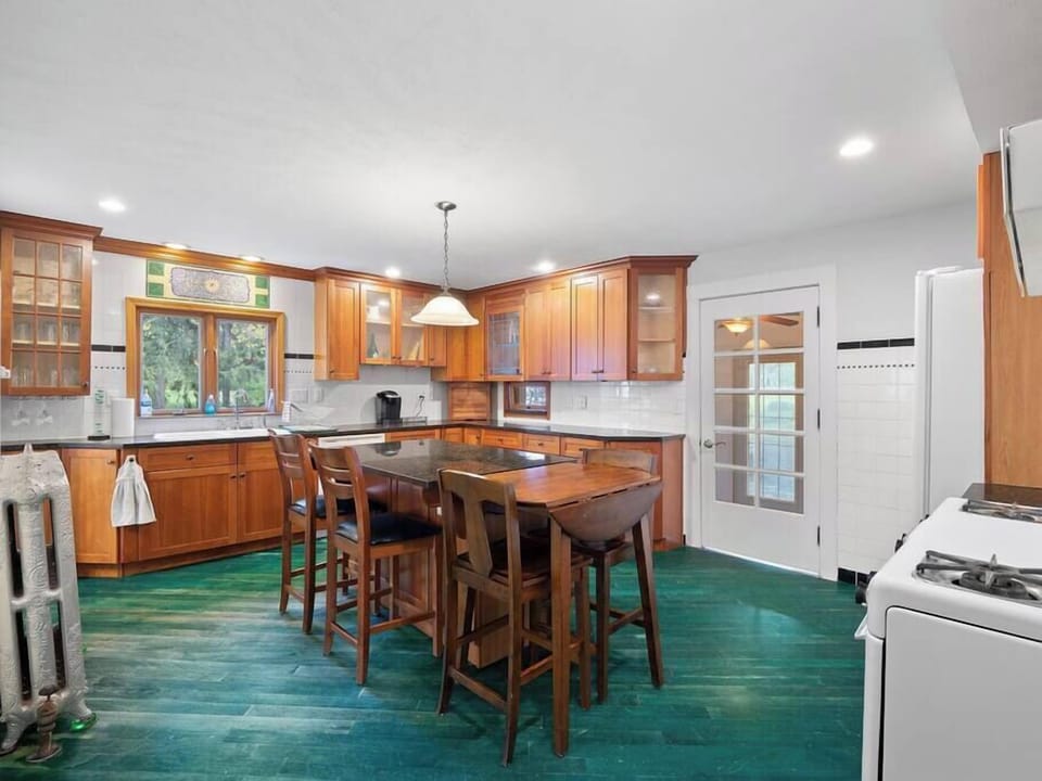 Full kitchen with gas stove and dishwasher. A great space to cook up tasty meals!