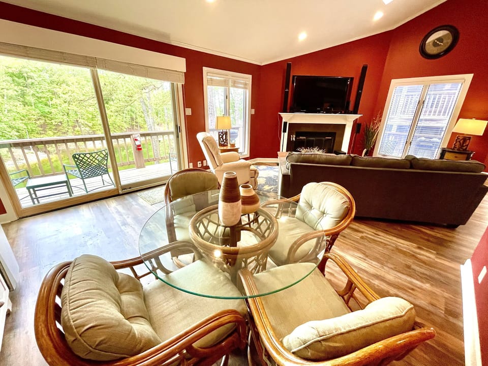 Furniture, Indoors, Living Room, Table, Couch