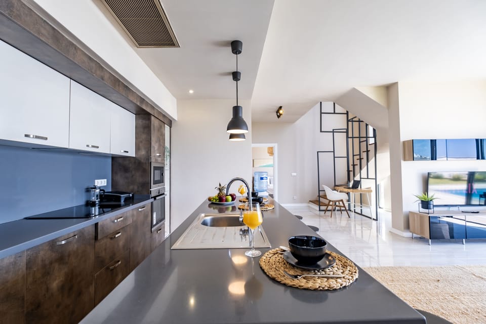 Deluxe Villa | Private kitchen | Coffee/tea maker, electric kettle