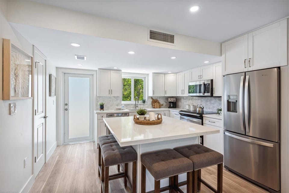 Fully appointed kitchen 