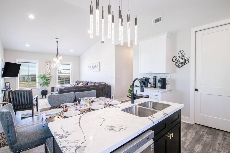 Flow seamlessly between the dining room and living room for effortless entertaining and family gatherings