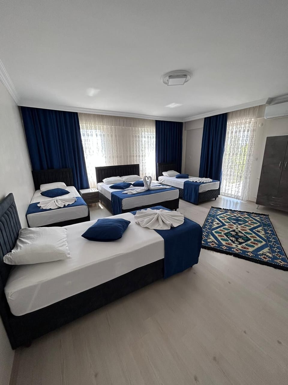 Standard Studio Suite | Egyptian cotton sheets, premium bedding, individually decorated