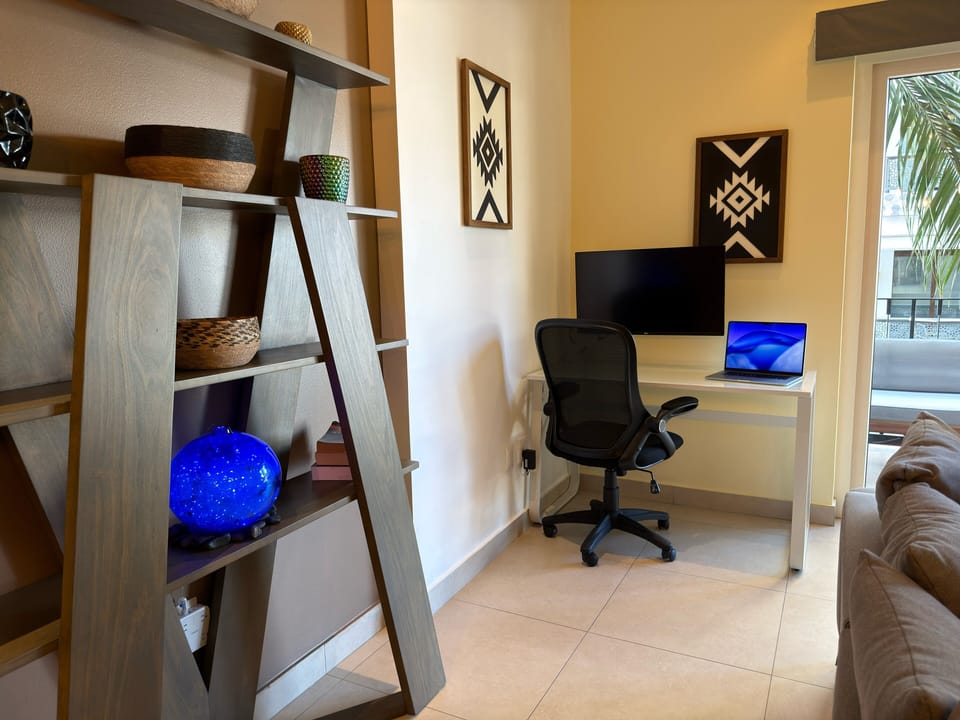 Livign Room & Working Area