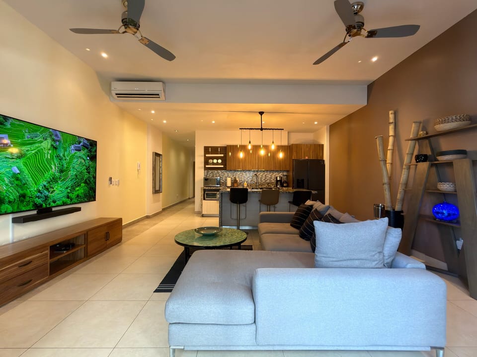 Living Room & Kitcehn