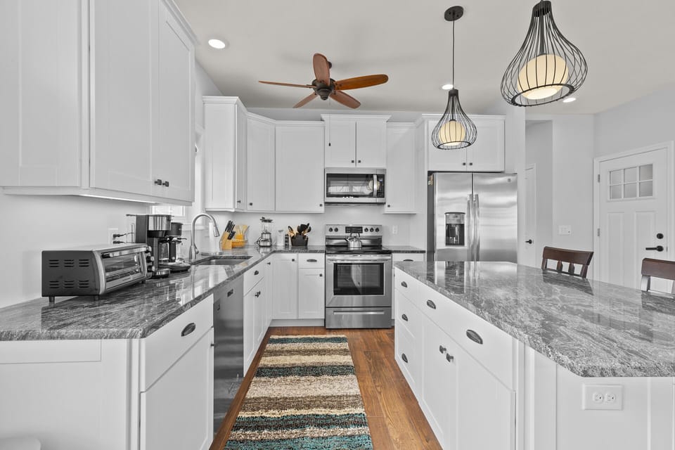 Well-stocked with all you need to make mealtime a bay breeze.
