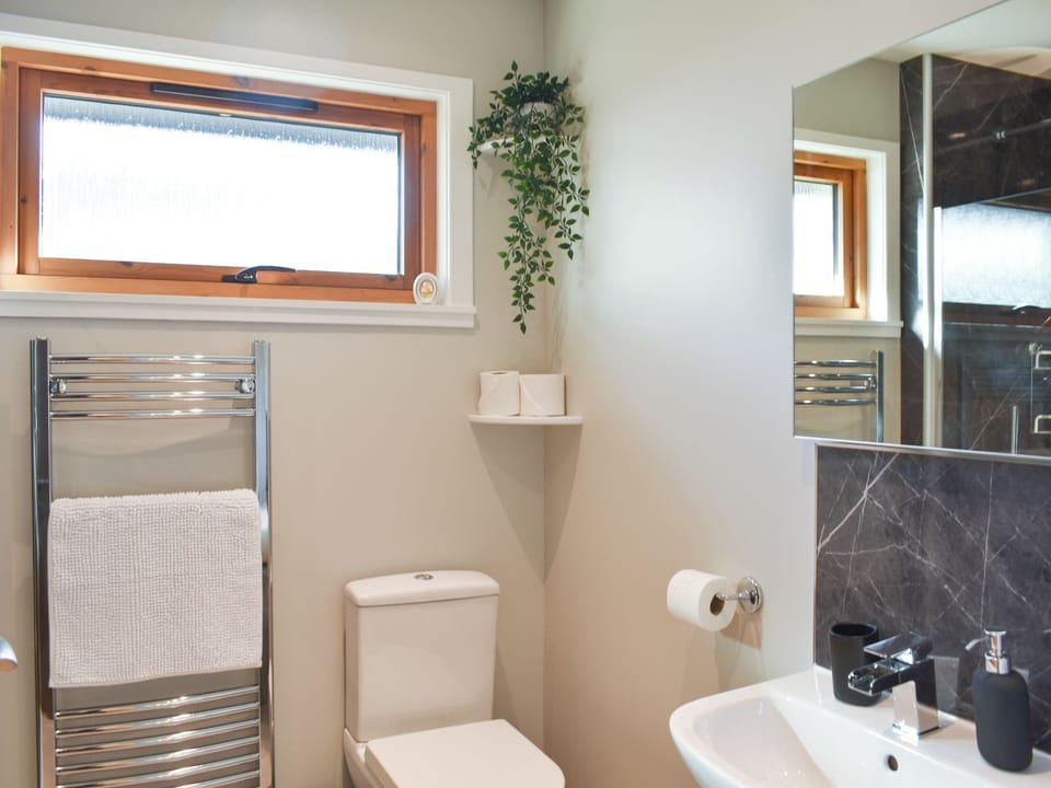 Bathroom | Cathwill, Newtonmore