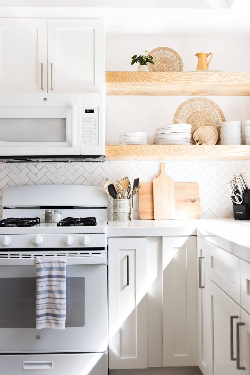 Stylish and newly remodeled kitchen