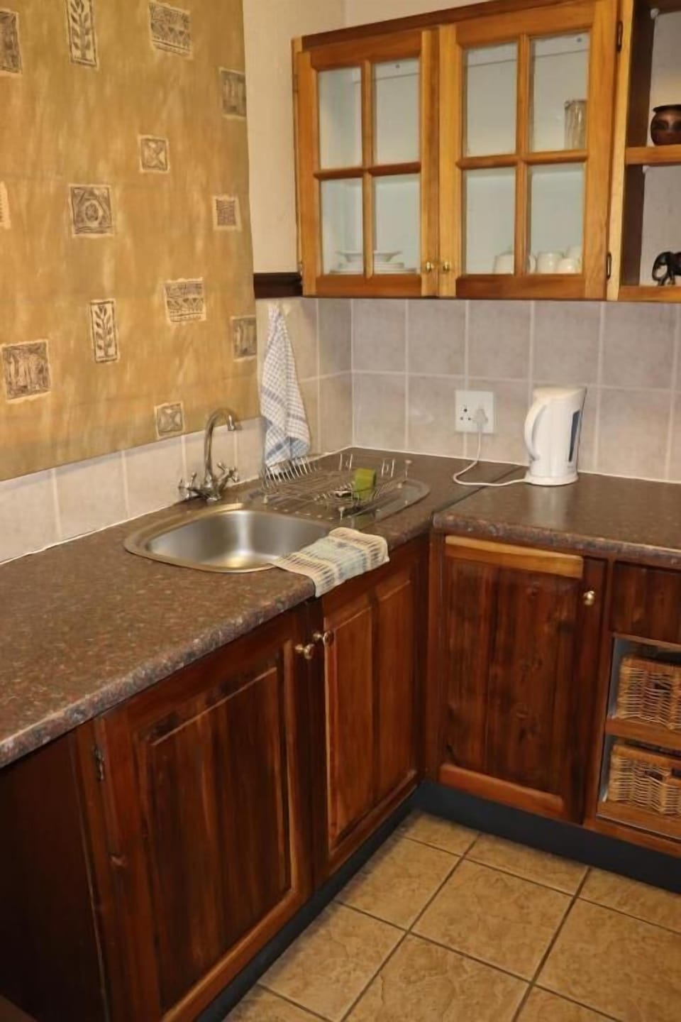 Comfort Studio Suite | Individually decorated, individually furnished, desk, laptop workspace