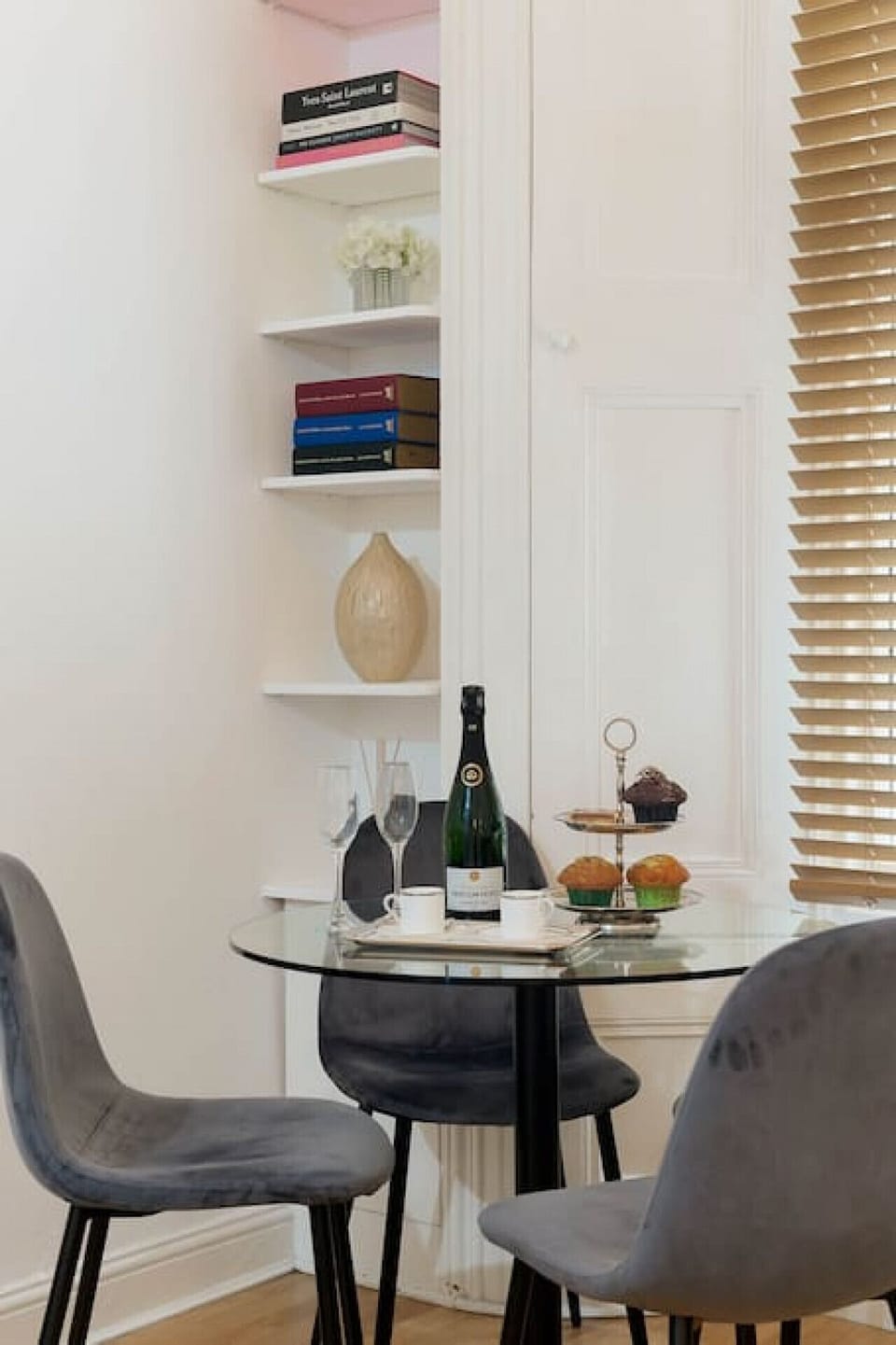Dining table detail - 4 chairs