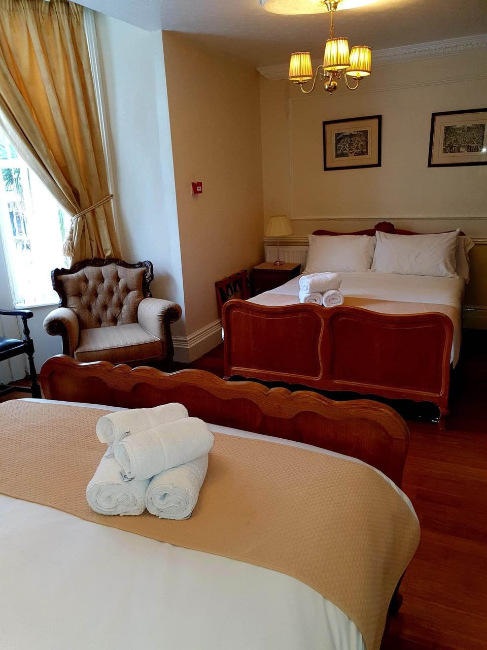 Family Double or Twin Room | Desk, iron/ironing board, free WiFi, bed sheets