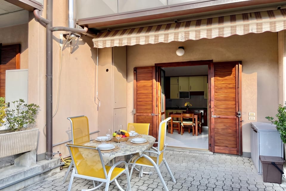 Family Apartment, 2 Bedrooms, Microwave, Mountainside (Casa del Limone) | Outdoor dining