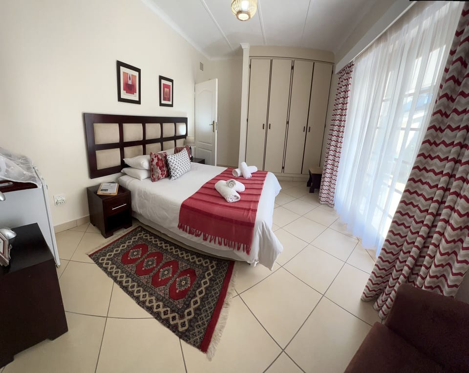 Superior Room | In-room safe